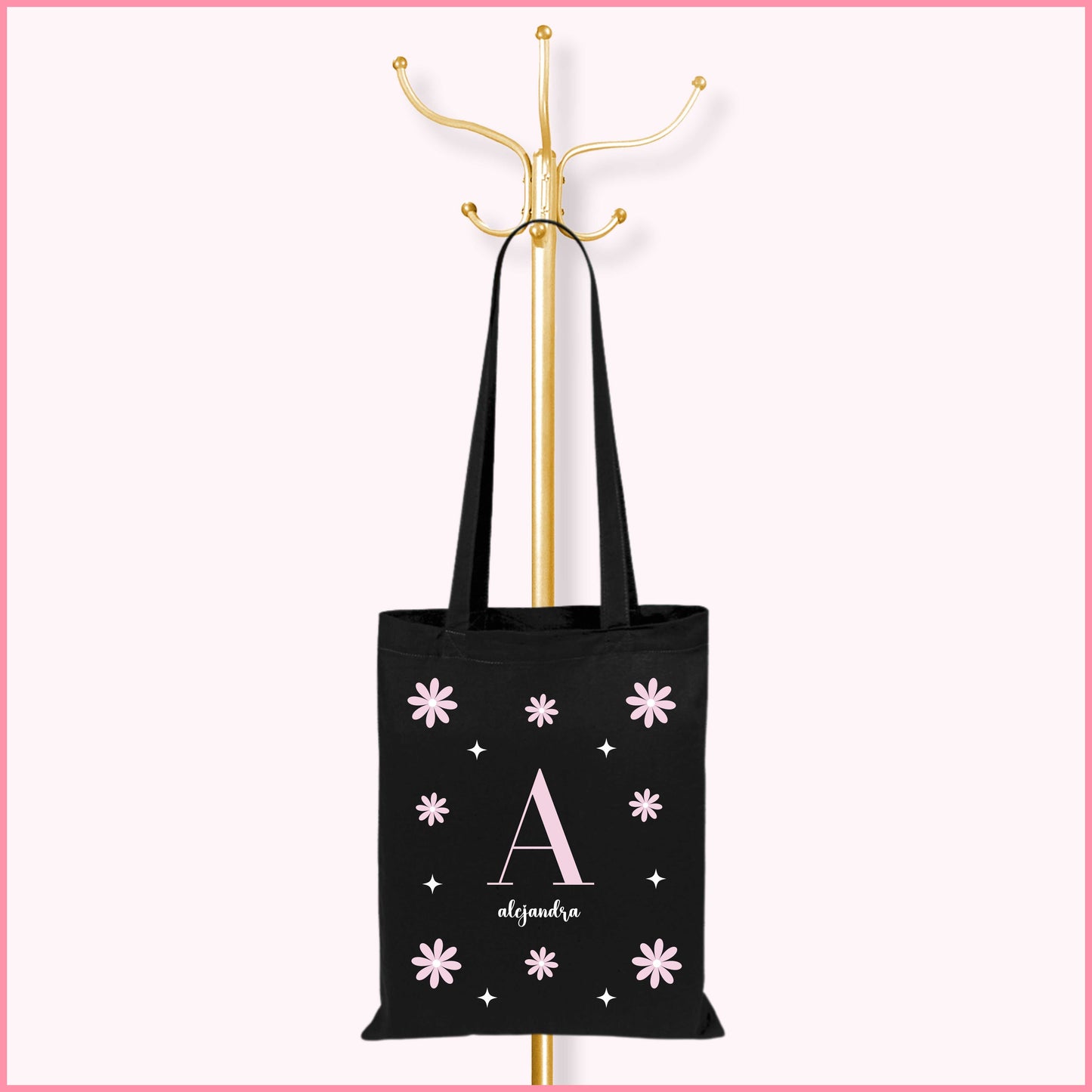 Tote bag de algodón negra personalizada con la inicial y nombre y flores margaritas lila y blanco